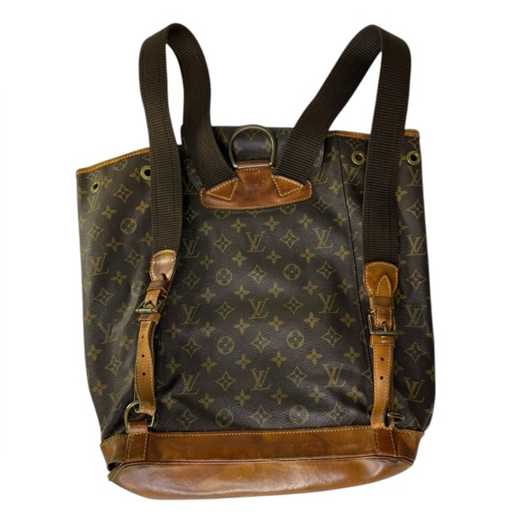 LOUIS VUITTON Monogram Montsouris GM Backpack - Picture 3 of 16